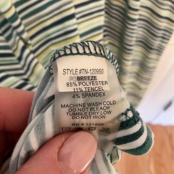 Title Nine Women Small Green Stripe Active Dress - Picture 6 of 6